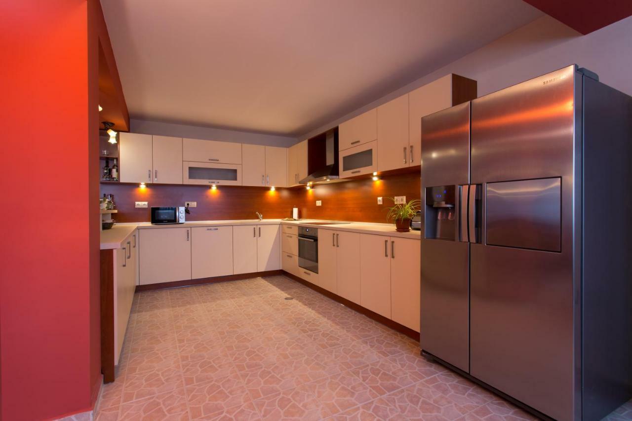 Holiday Home Paulovnia Аспарухово Екстер'єр фото
